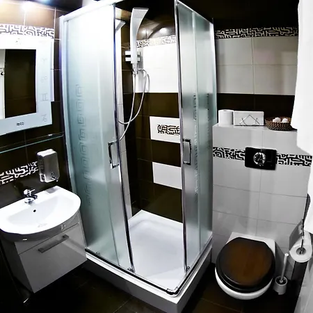 A2 - 24h - Self Check-in - Free Parking Penzion *