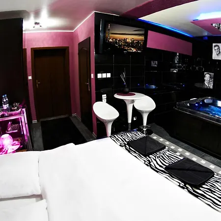 A2 - 24h - Self Check-in - Free Parking *