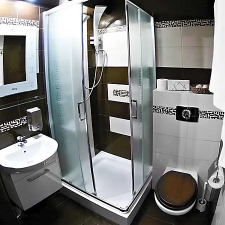 Penzion A2 - 24h - Self Check-in - Free Parking *