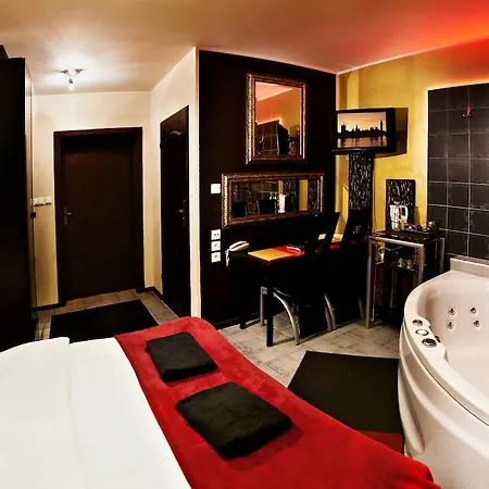 Kro A2 - 24h - Self Check-in - Free Parking Poznań