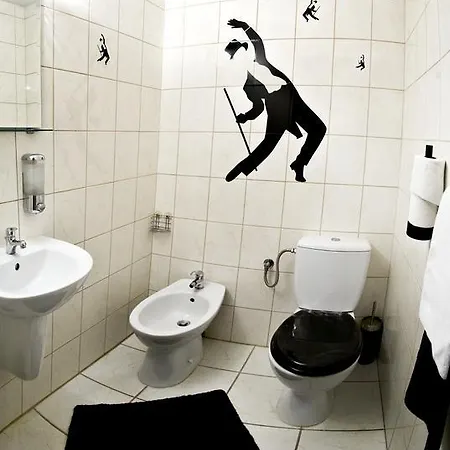 A2 - 24h - Self Check-in - Free Parking